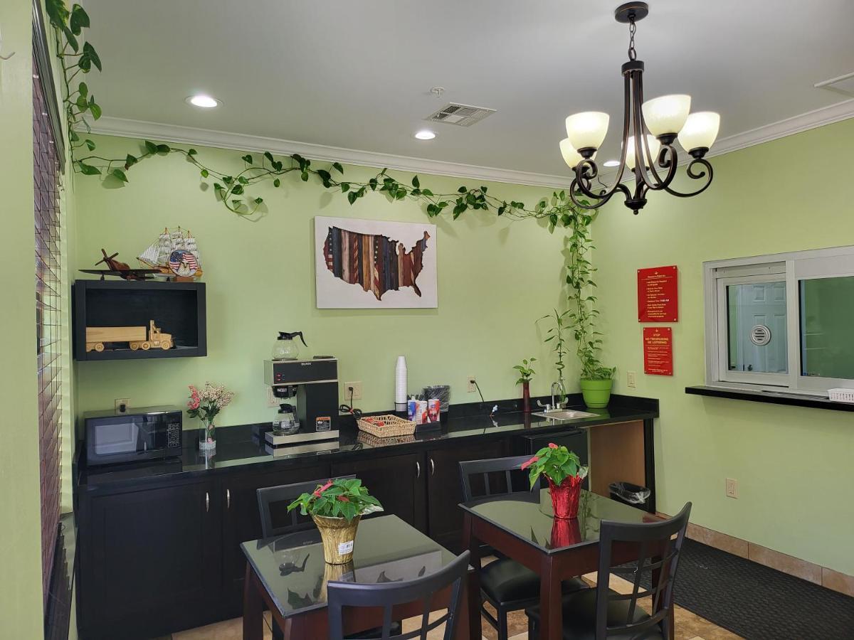 Palace Inn Sam Houston Race Park West Road エクステリア 写真