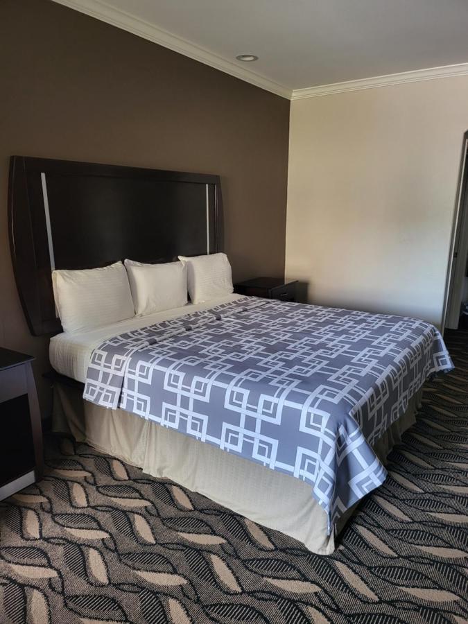 Palace Inn Sam Houston Race Park West Road エクステリア 写真